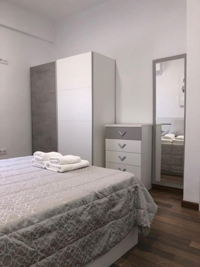 Rg Apartamentos Almeria Exterior photo