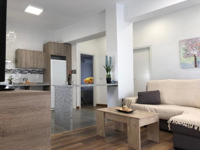 Rg Apartamentos Almeria Exterior photo